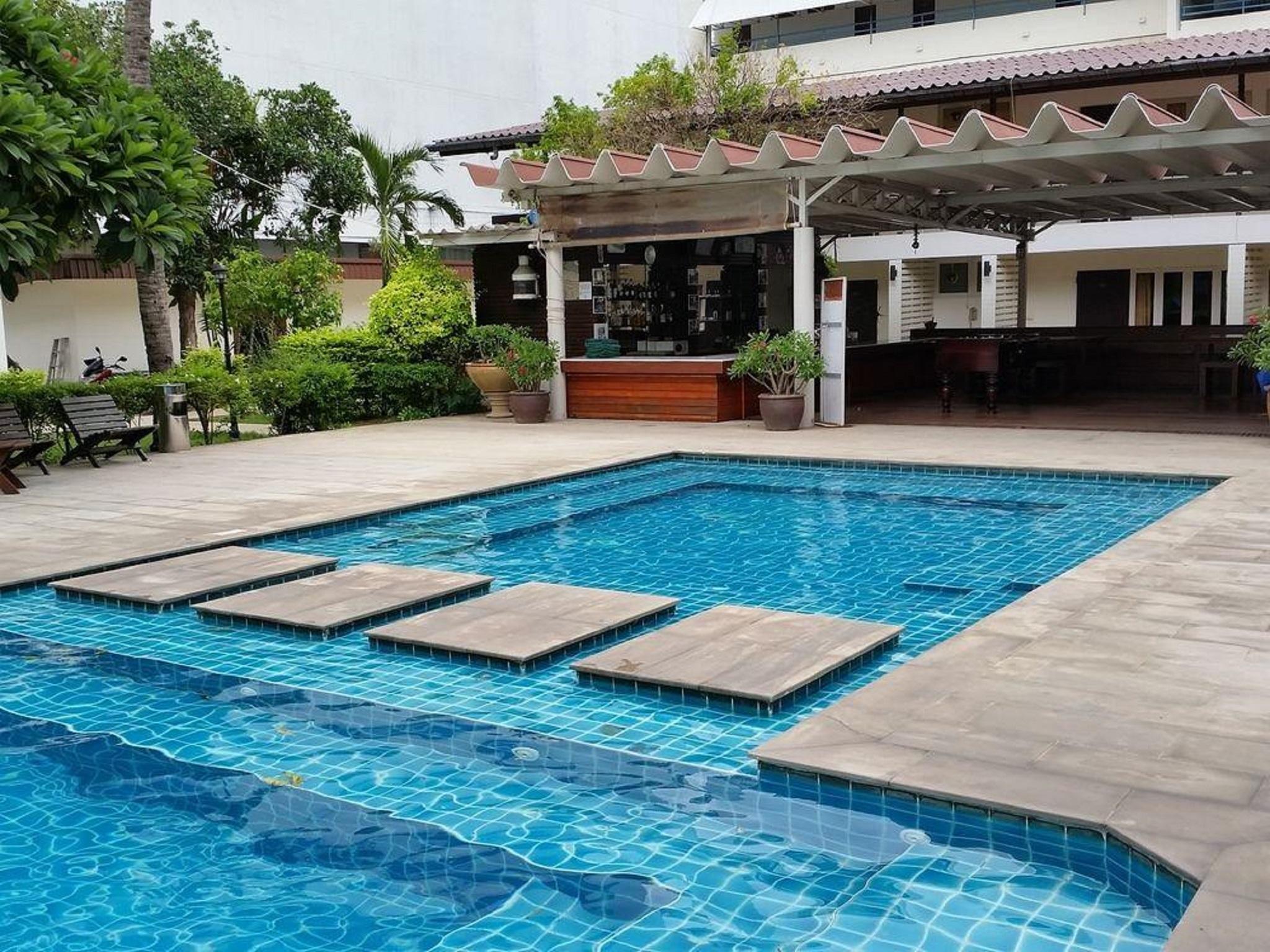 Nautical Inn Pattaya Buitenkant foto