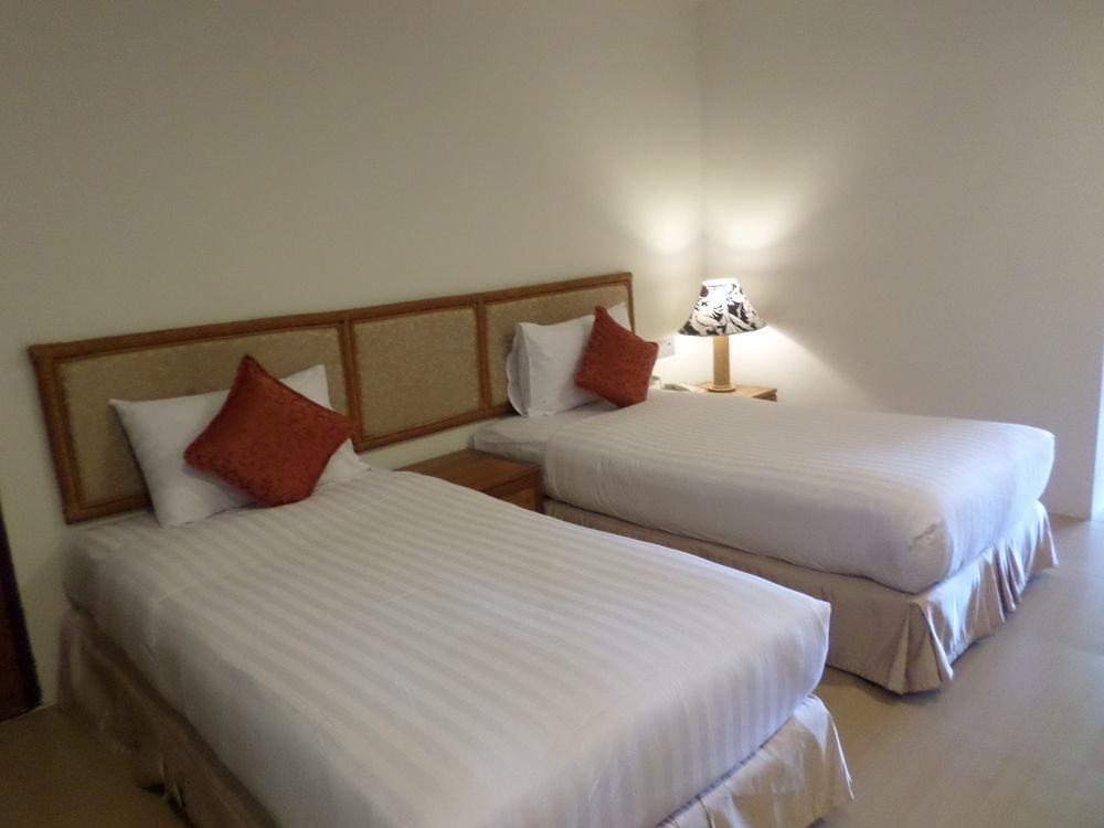 Nautical Inn Pattaya Buitenkant foto