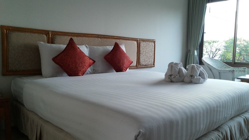 Nautical Inn Pattaya Buitenkant foto