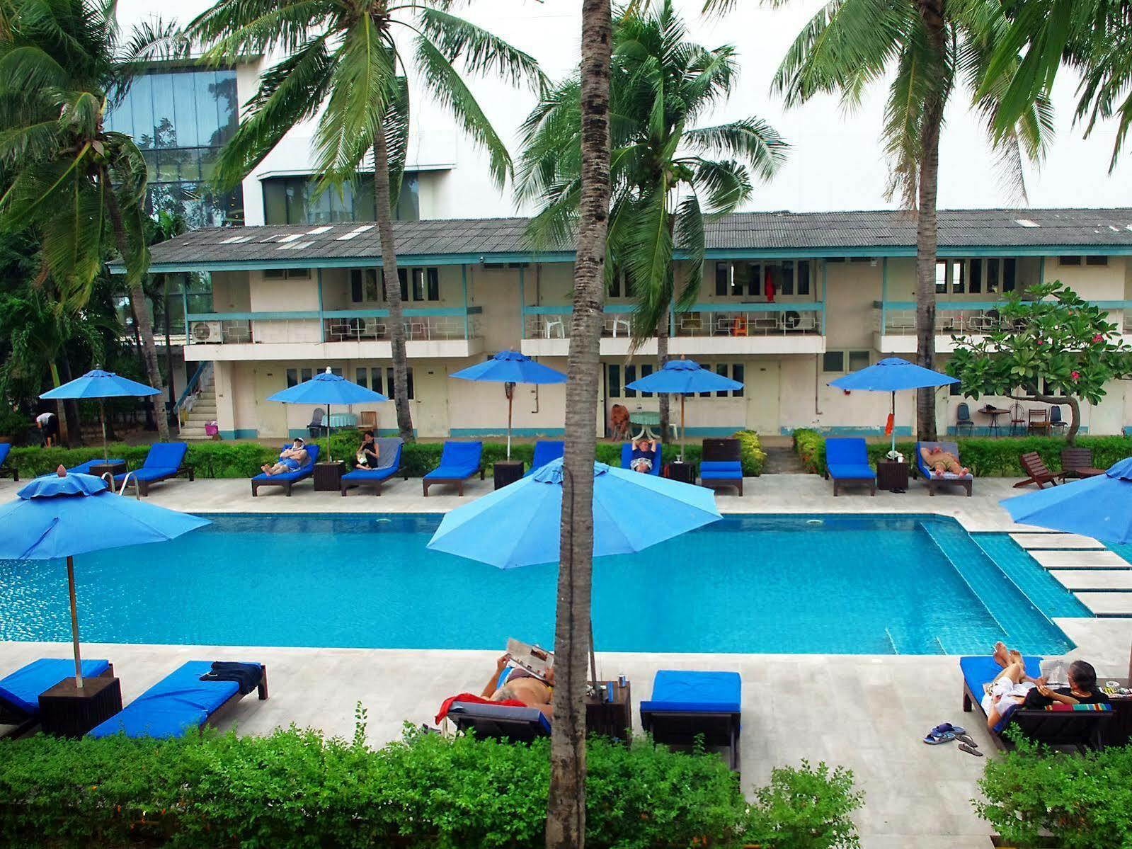Nautical Inn Pattaya Buitenkant foto